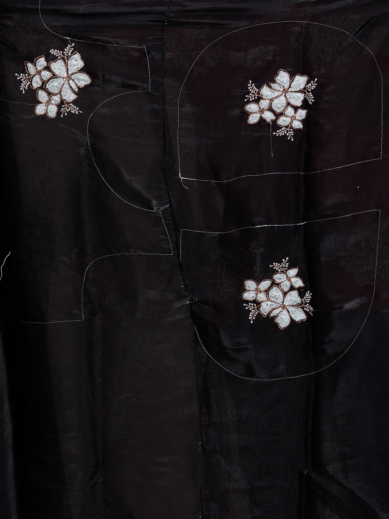 Vervee Couture Black White Floral Printed Silk Blend Saree | EKA
