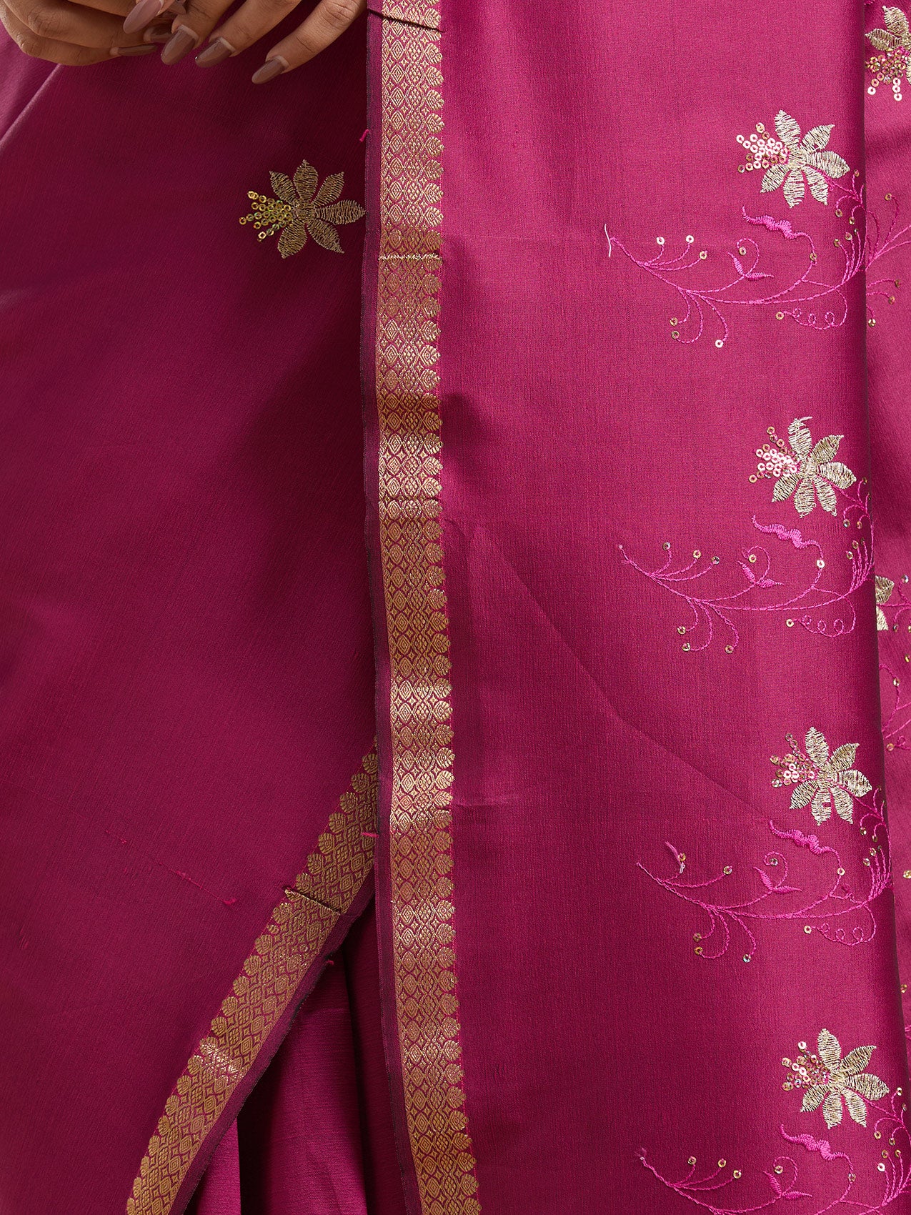 Vervee Couture Pink Silk Blend Saree with Zari Work and Semi Stitched Blouse | EKA