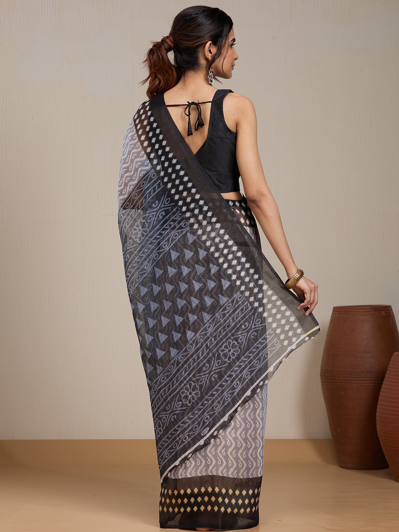 Vervee Couture Grey Black Printed Silk Blend Saree | EKA