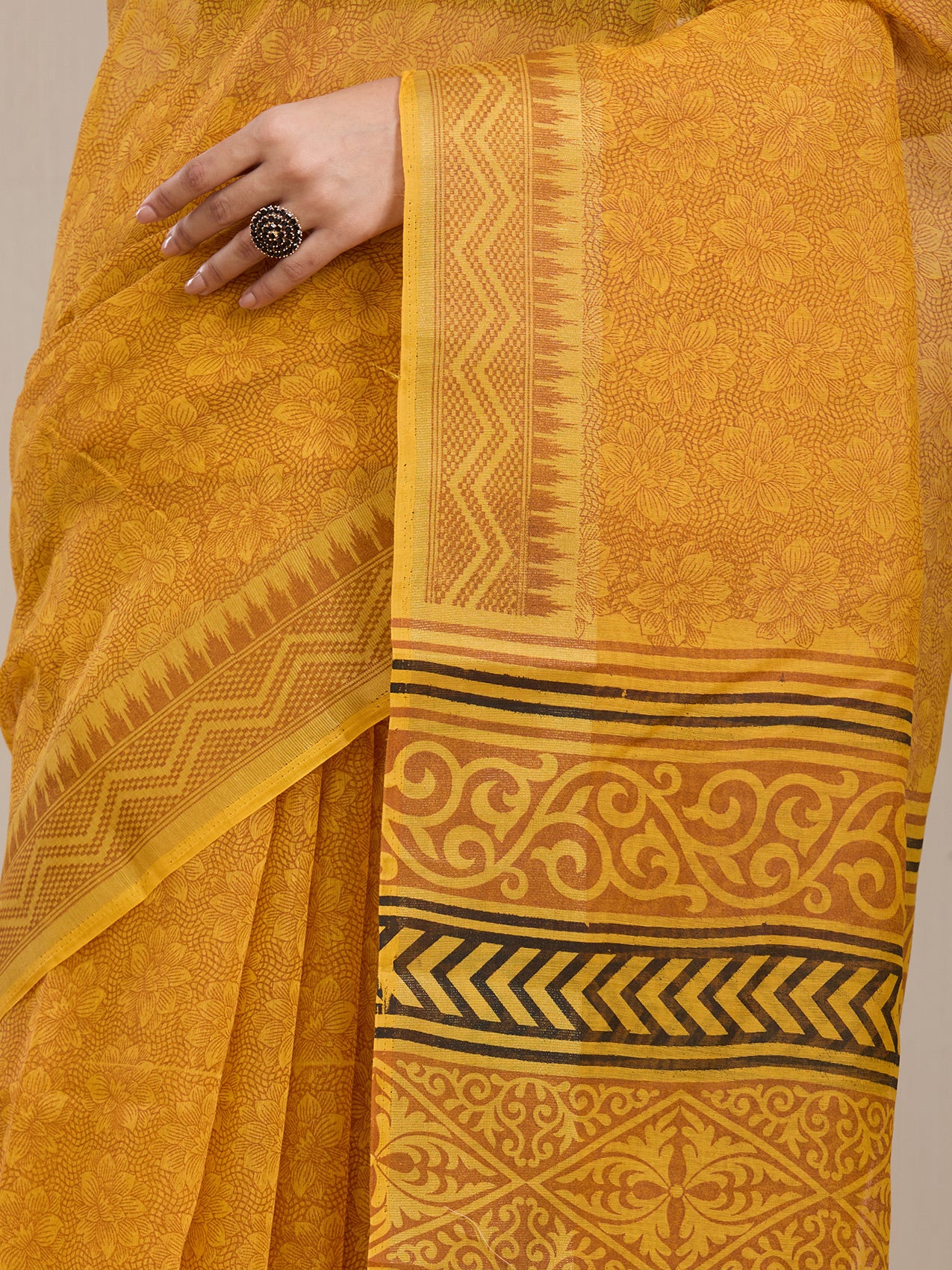 Vervee Couture Yellow Printed Silk Blend Saree with Ethnic Motif Border | EKA