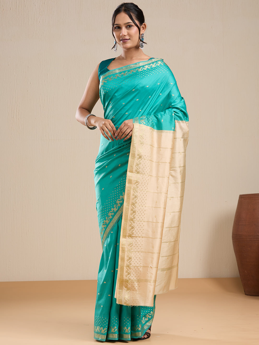Vervee Couture Green Silk Blend Saree with Semi Stitched Blouse | EKA