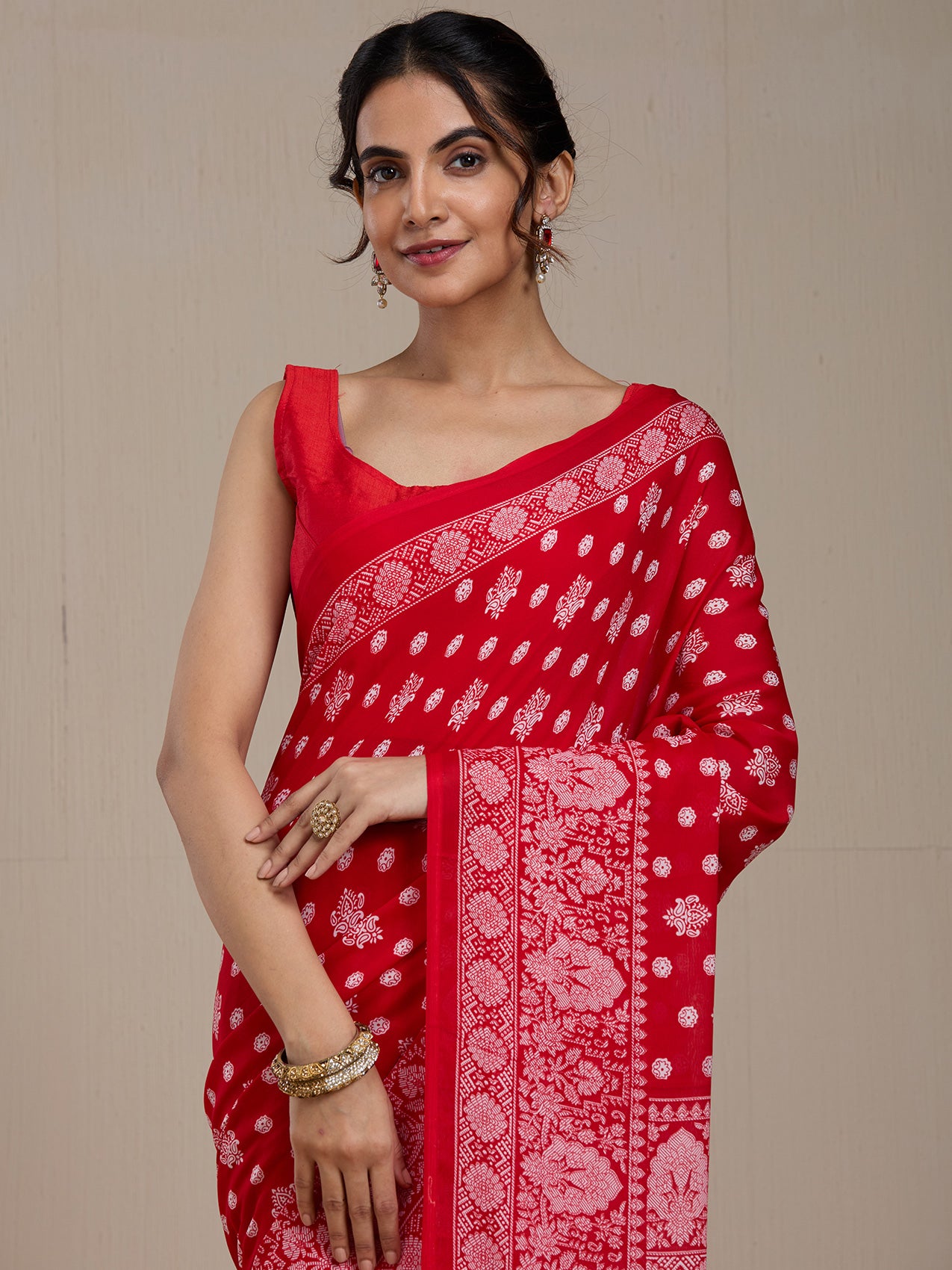 Vervee Couture Red Poly Georgette Embellished Saree | EKA