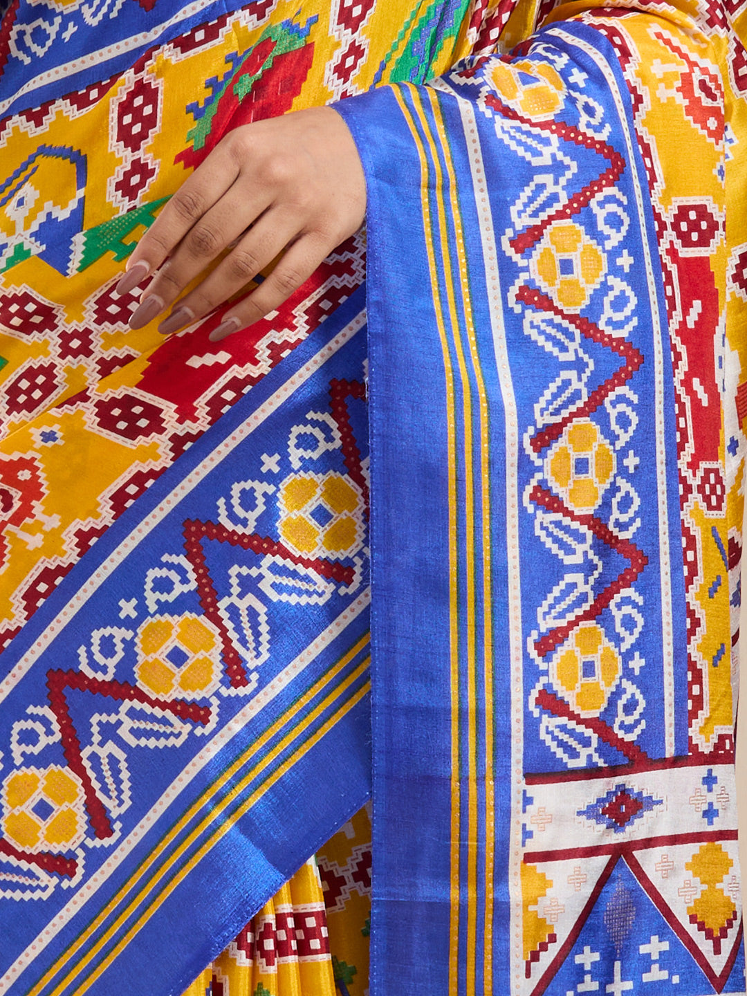 Vervee Couture Yellow Silk Blend Saree with Semi Stitched Blouse | EKA
