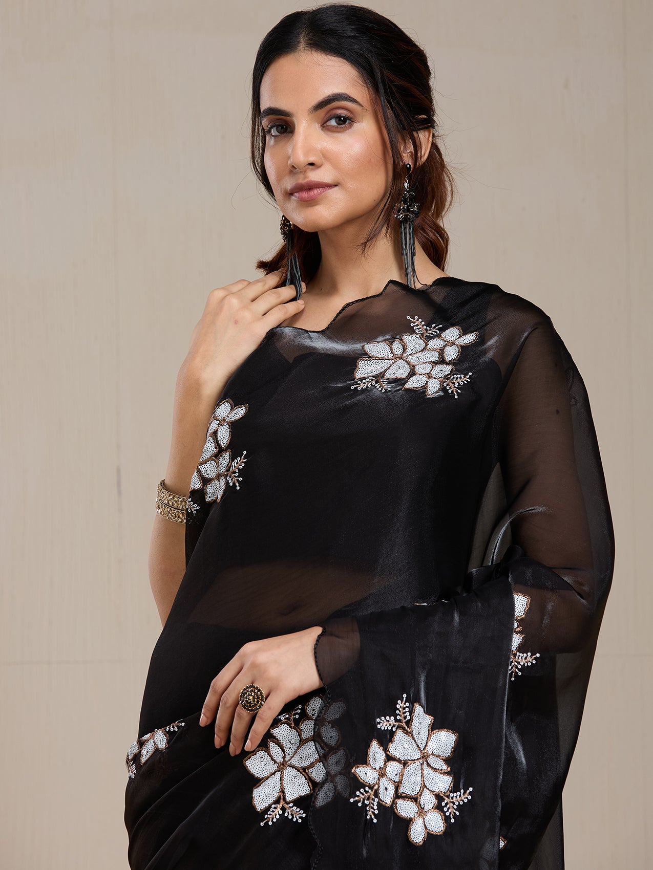 Vervee Couture Black White Floral Printed Silk Blend Saree | EKA