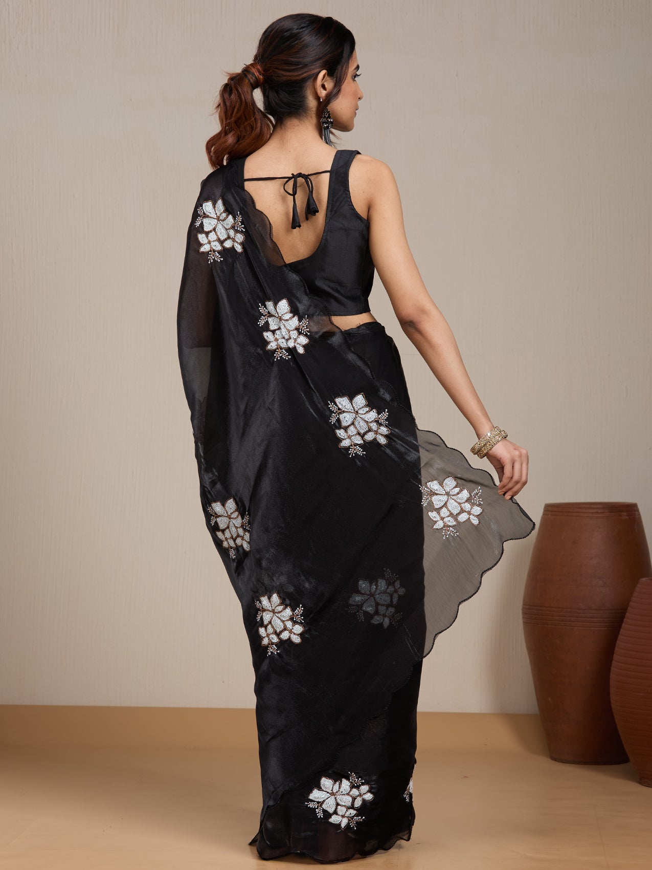 Vervee Couture Black White Floral Printed Silk Blend Saree | EKA