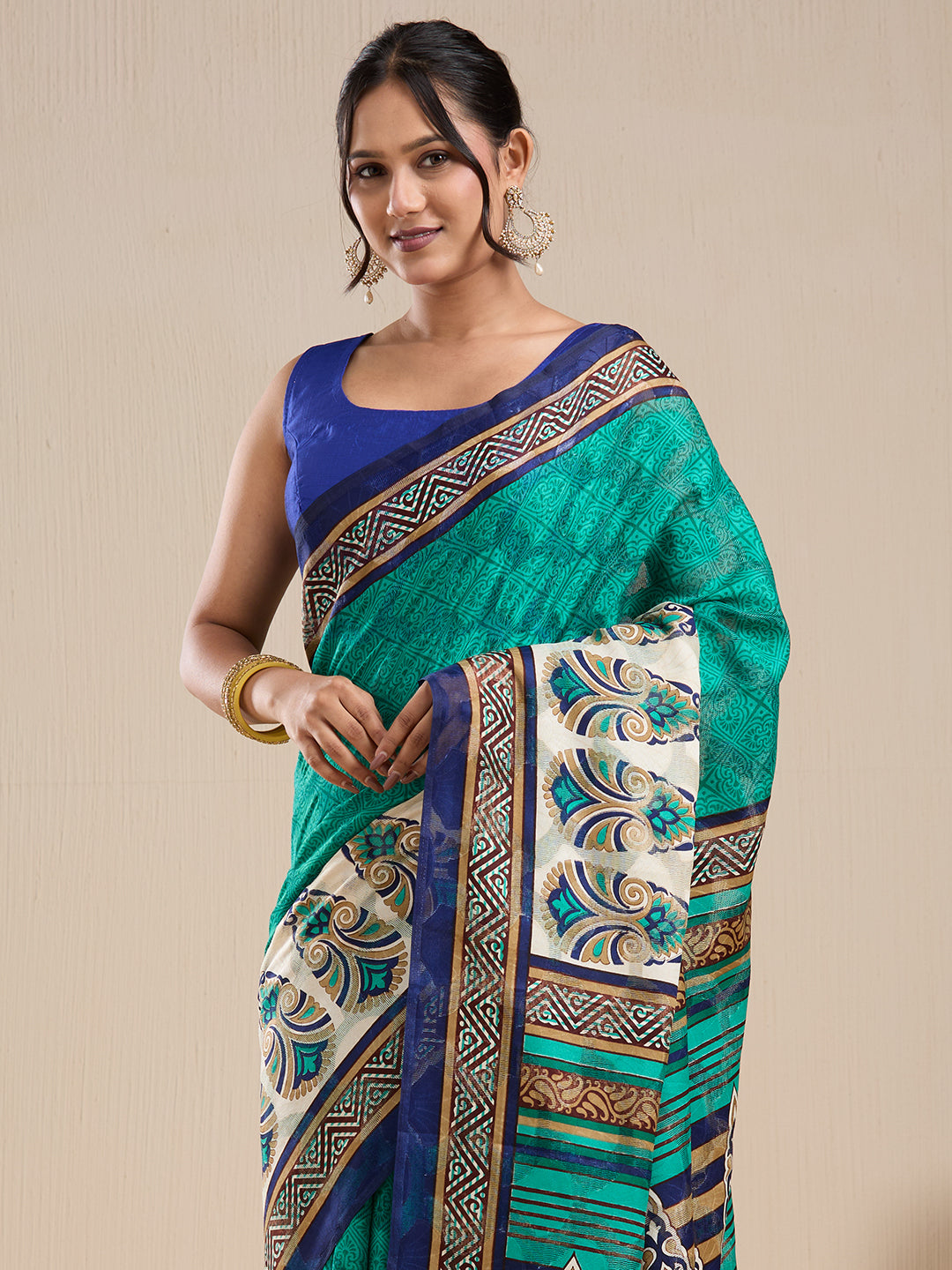 Vervee Couture Green Silk Blend Saree with Semi Stitched Blouse | EKA