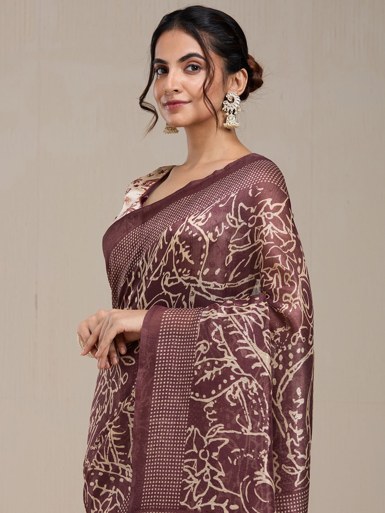 Vervee Couture Brown Silk Blend Saree with Zari Border and Semi Stitched Blouse | EKA