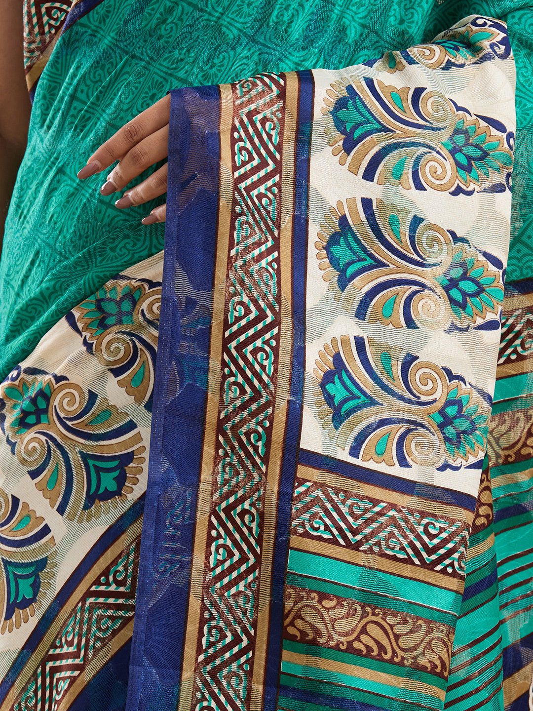 Vervee Couture Green Silk Blend Saree with Semi Stitched Blouse | EKA
