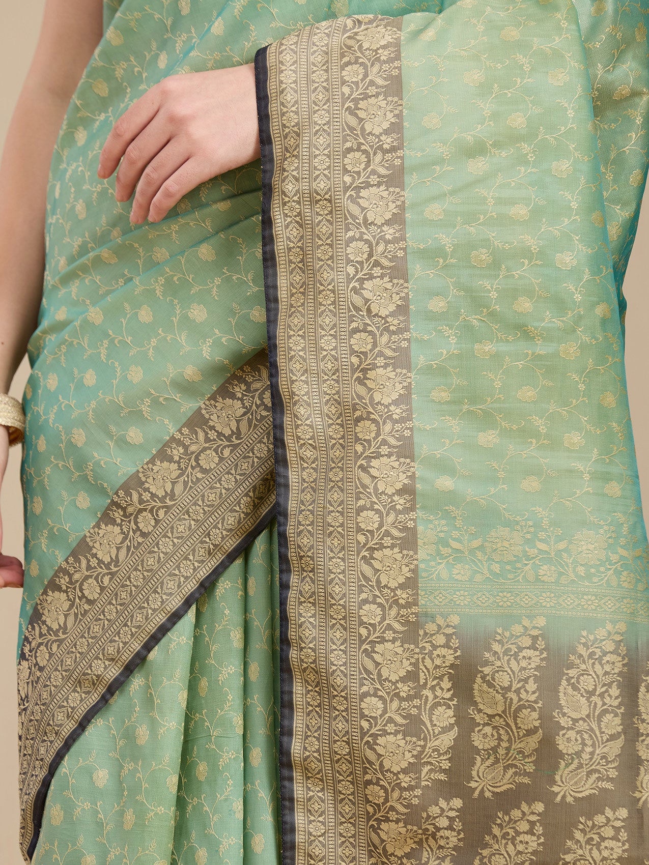 Vervee Couture Green Silk Blend Saree with Zari Border | EKA