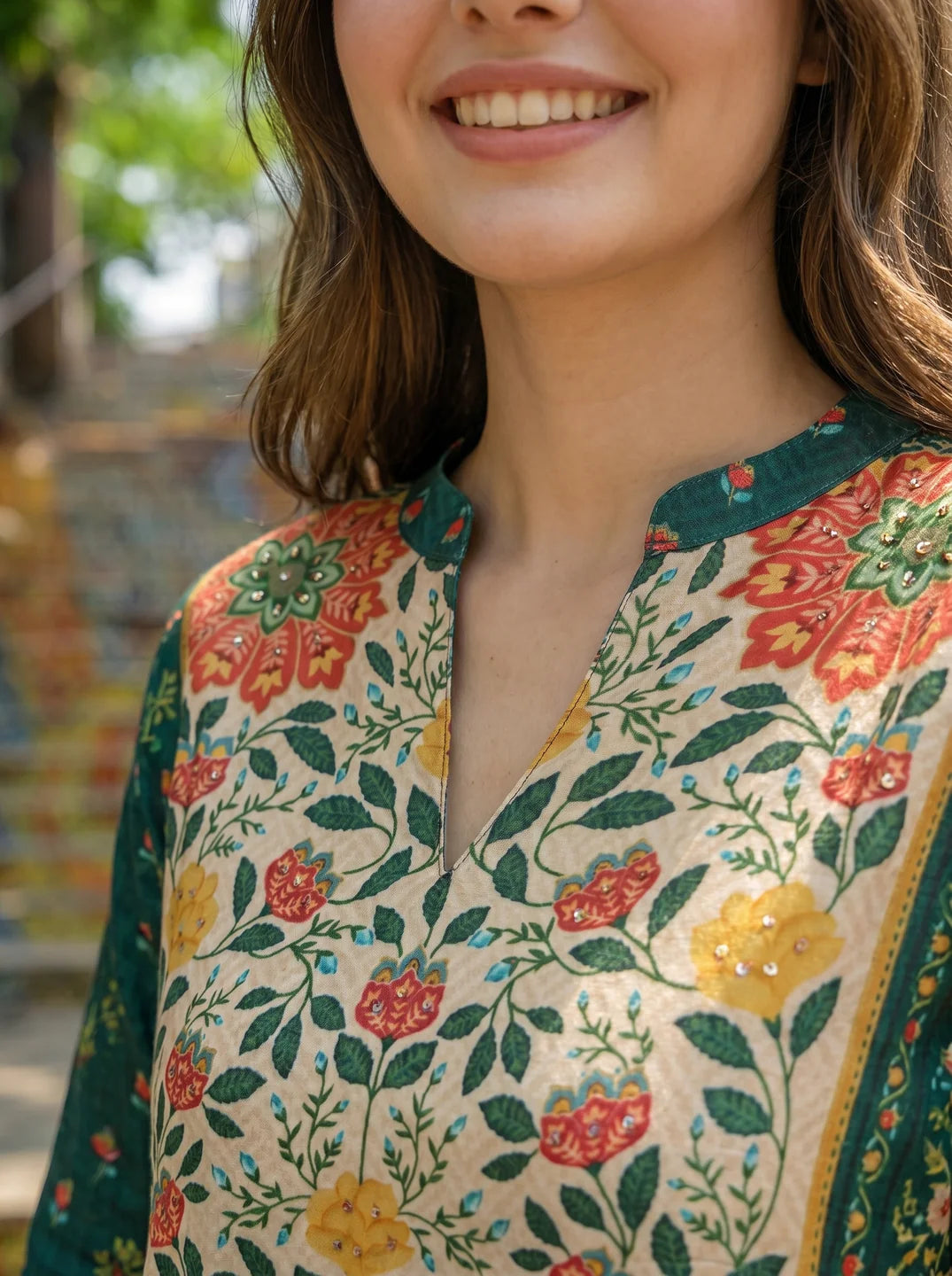 Dark Green Kalamkari Panel & Floral Embroidery Muslin Tunic