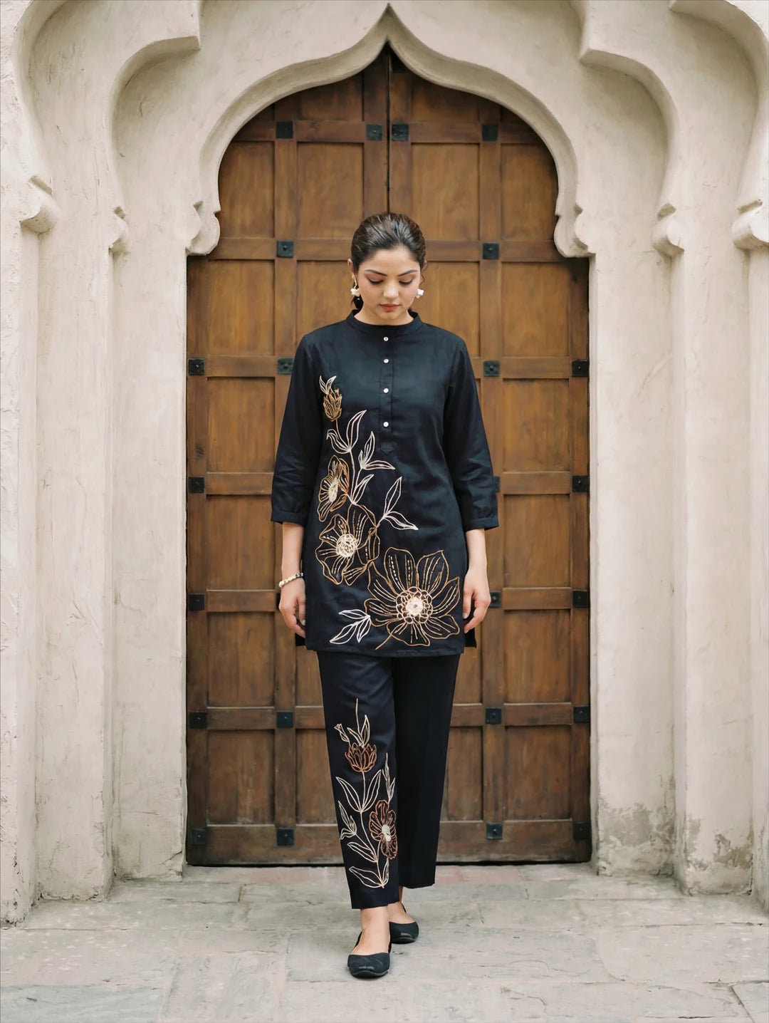 Black Embroidered Kurta With Pants Co-Ord Set