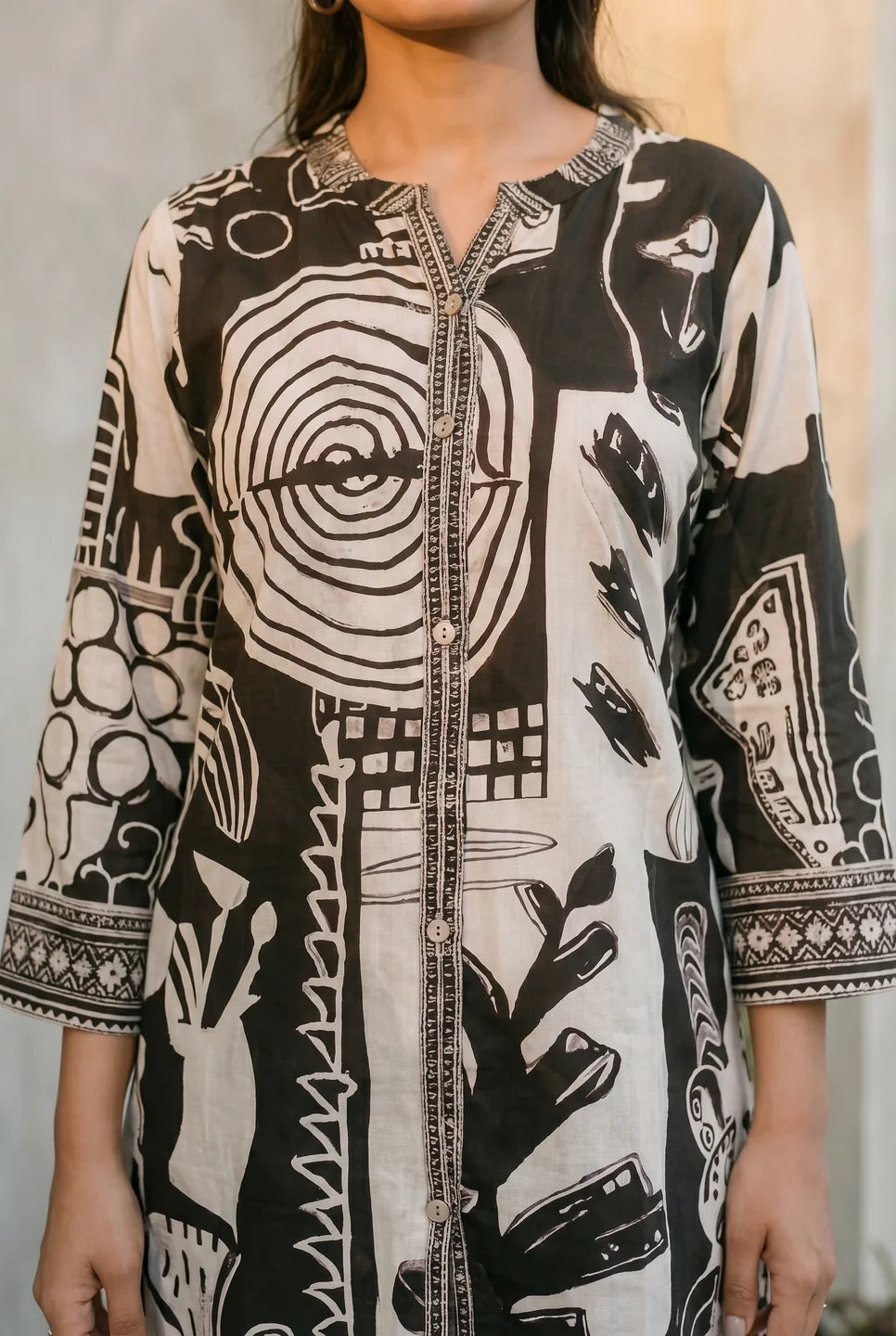 Black & White Abstract Printed Muslin Tunic