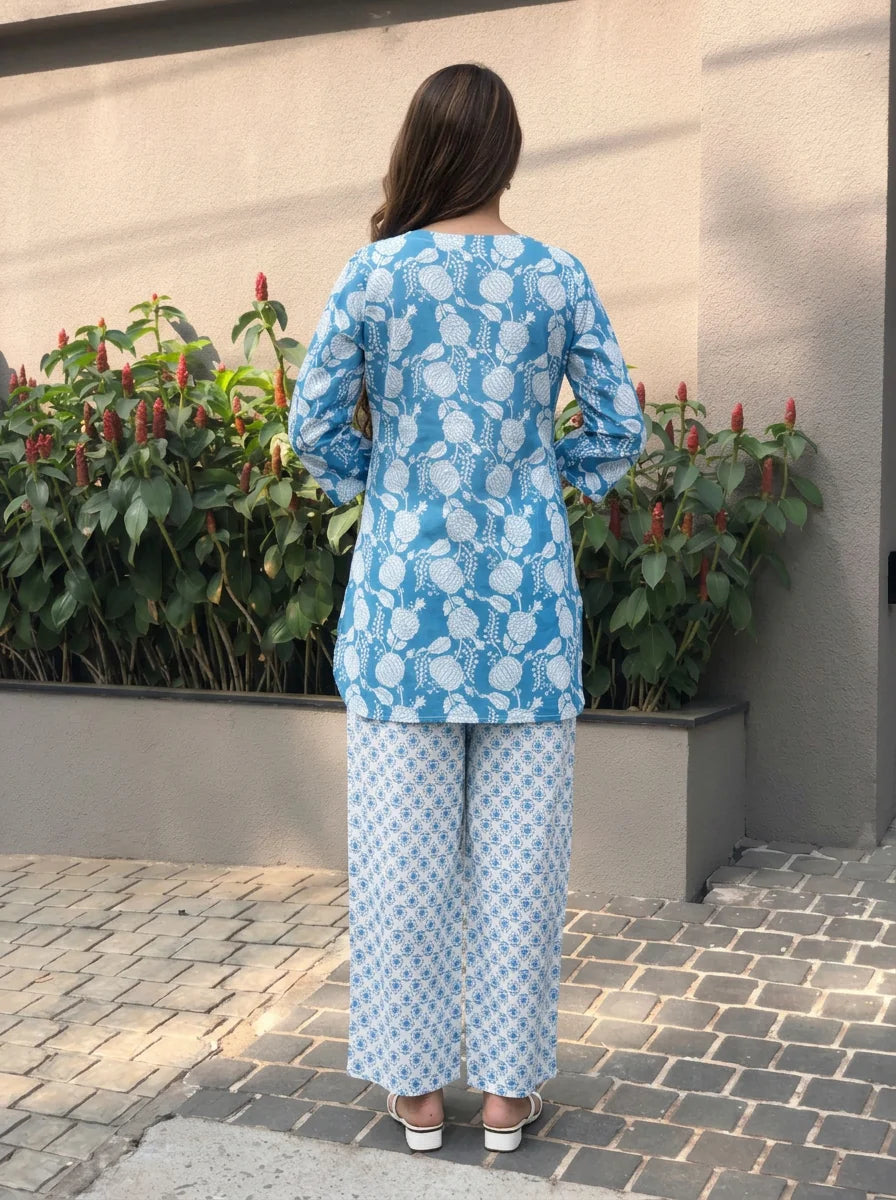 Blue Cotton Botanical Printed Kurta With Pant