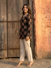 Black Circular Print Short Kurti in Cotton