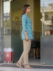 Blue Floral Print Short Kurti in Cotton Cambric