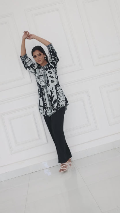 Black & White Abstract Printed Muslin Tunic